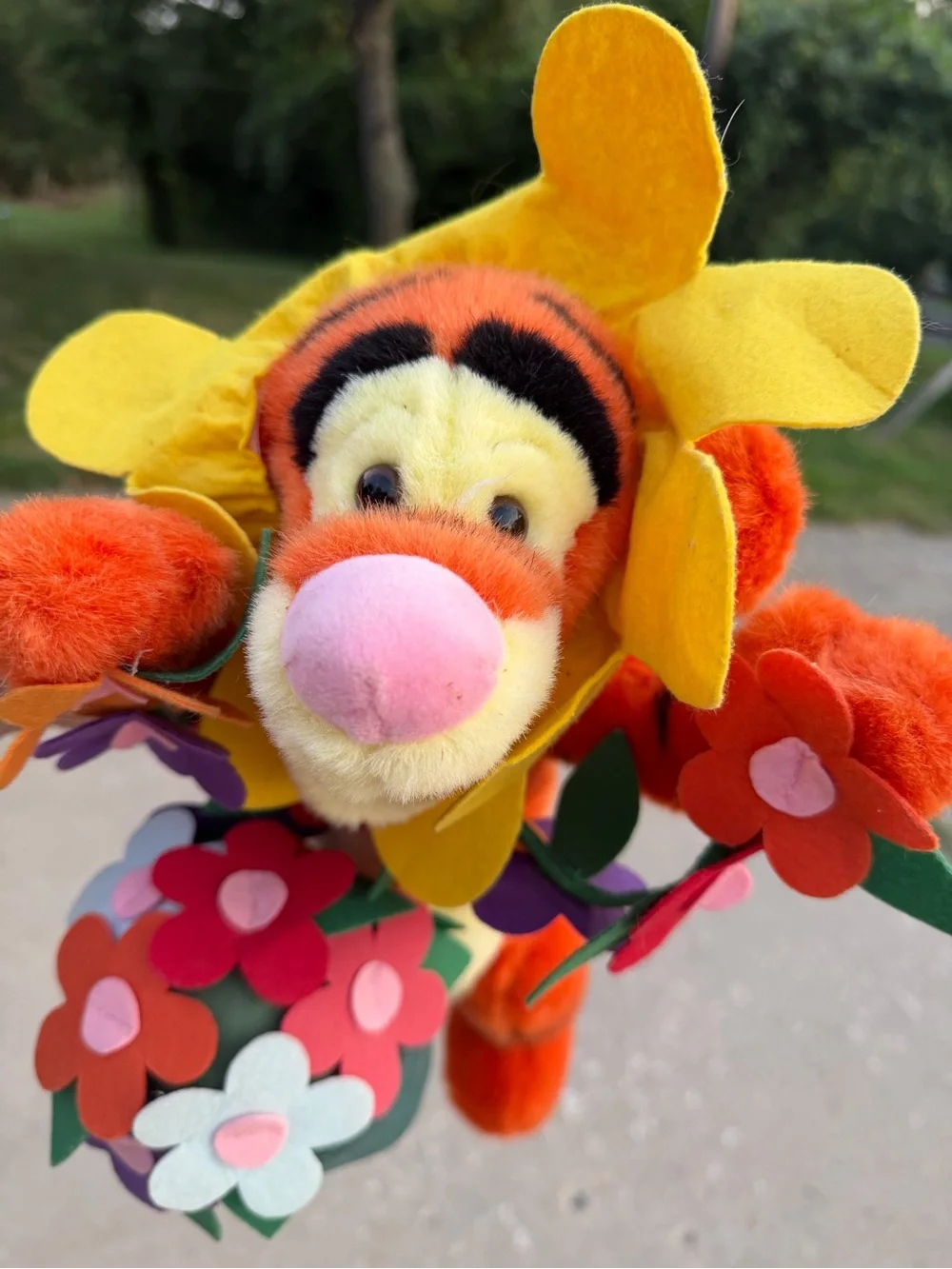 Vintage Disney Plush Orange Tigger Flower Toy - possible legs